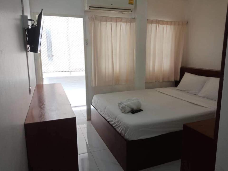Big Moose Pattaya Hotel Exterior photo